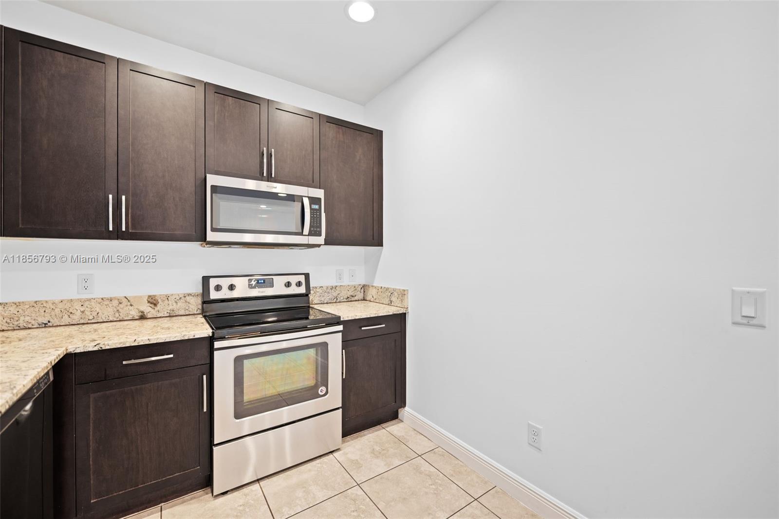 Property photo # 8