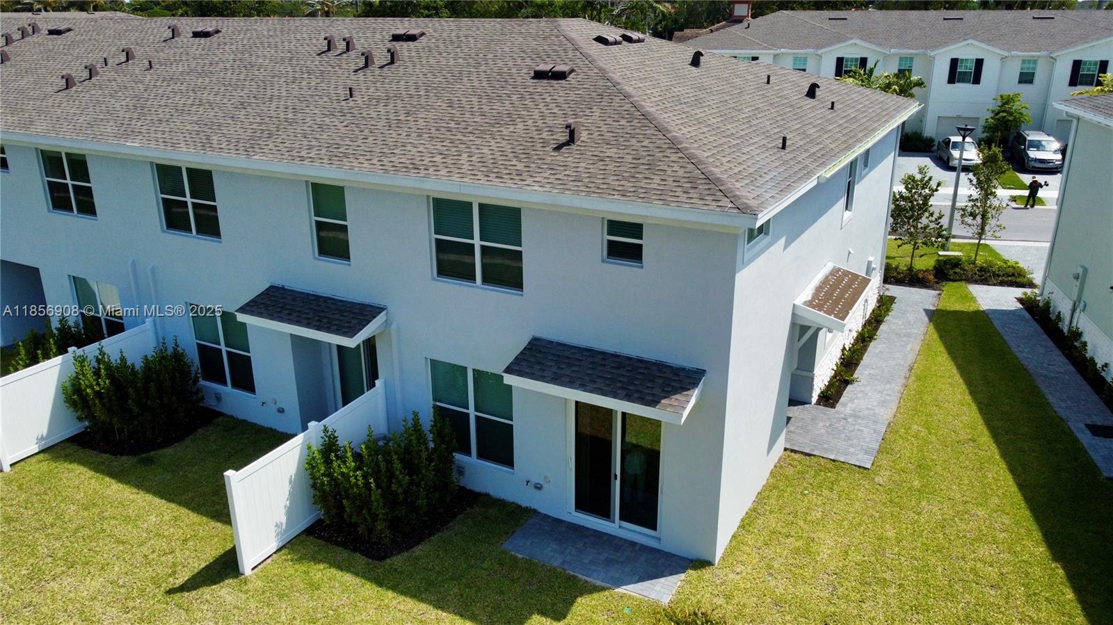 Property photo # 4