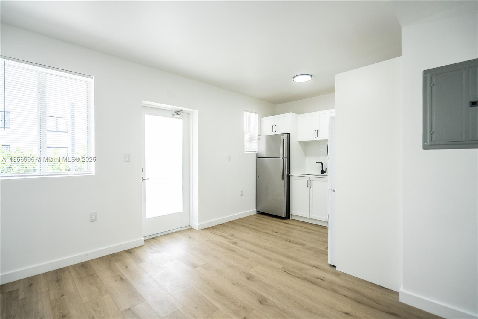 Property photo # 7