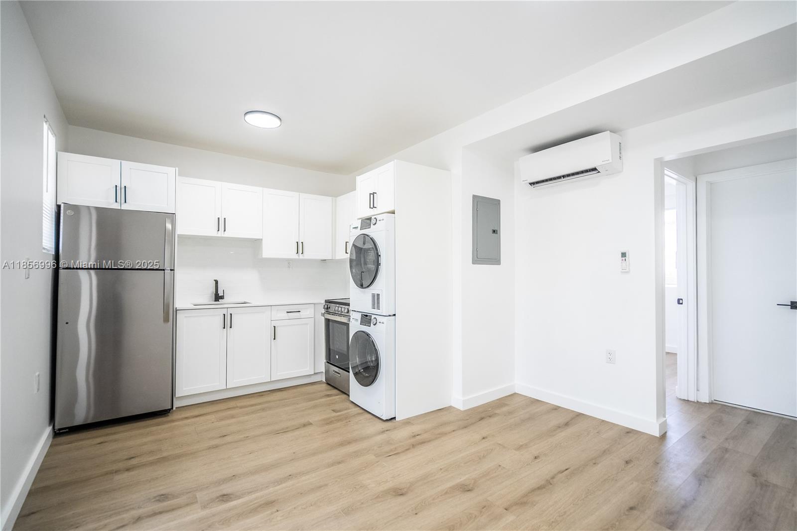 Property photo # 3