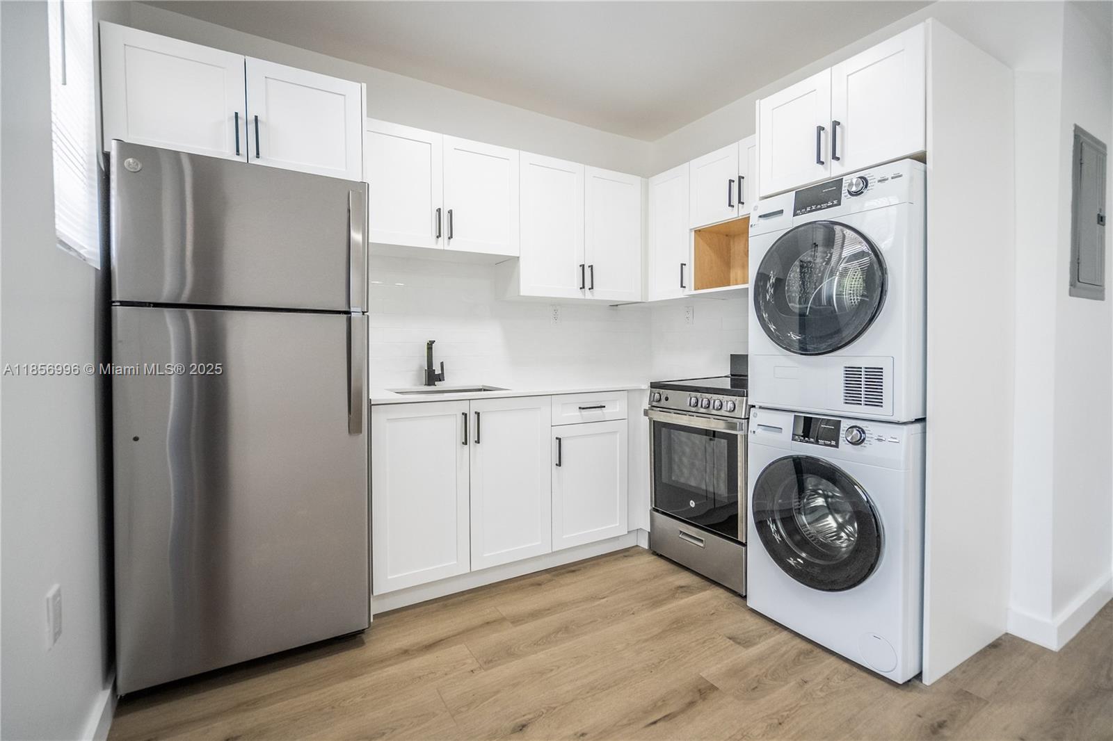Property photo # 4