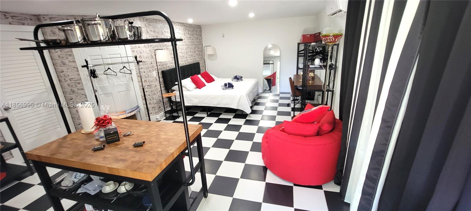 Property photo # 7