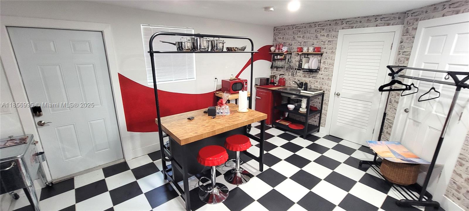 Property photo # 3