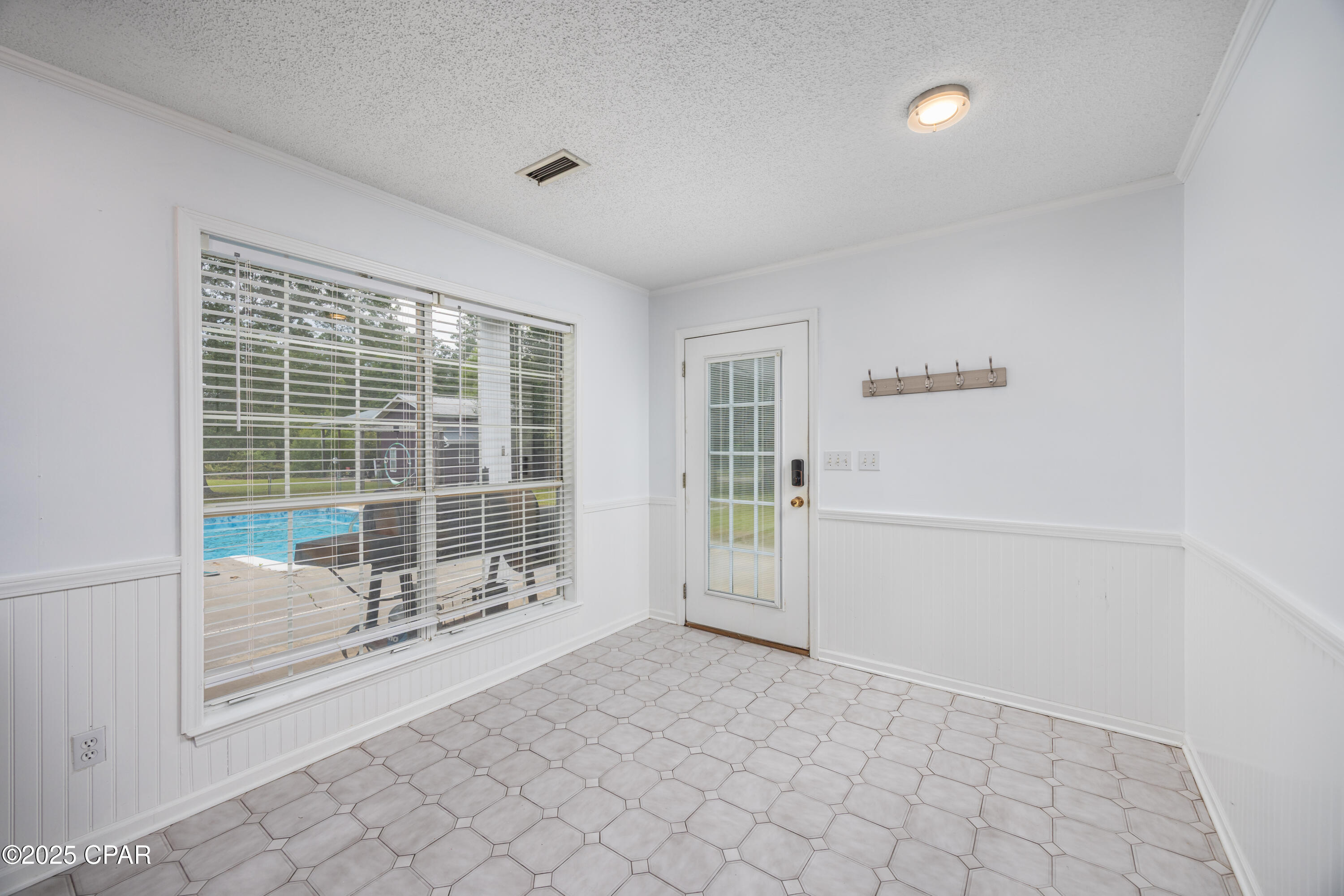 Image 11 For 894 Haley Drive