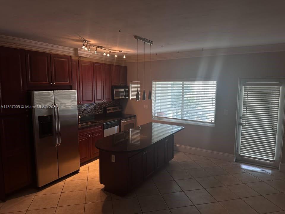 Property photo # 9