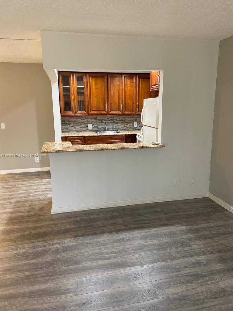 Property photo # 6