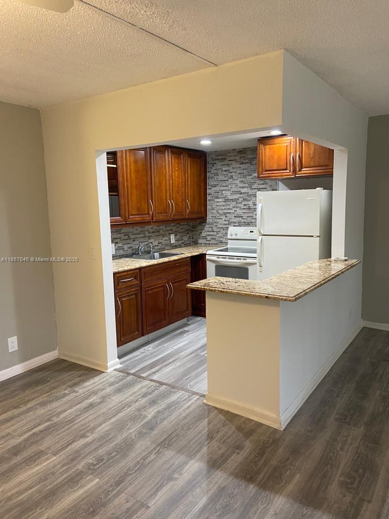 Property photo # 8