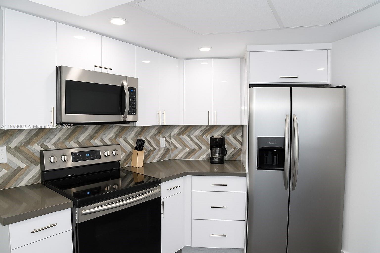 Property photo # 9