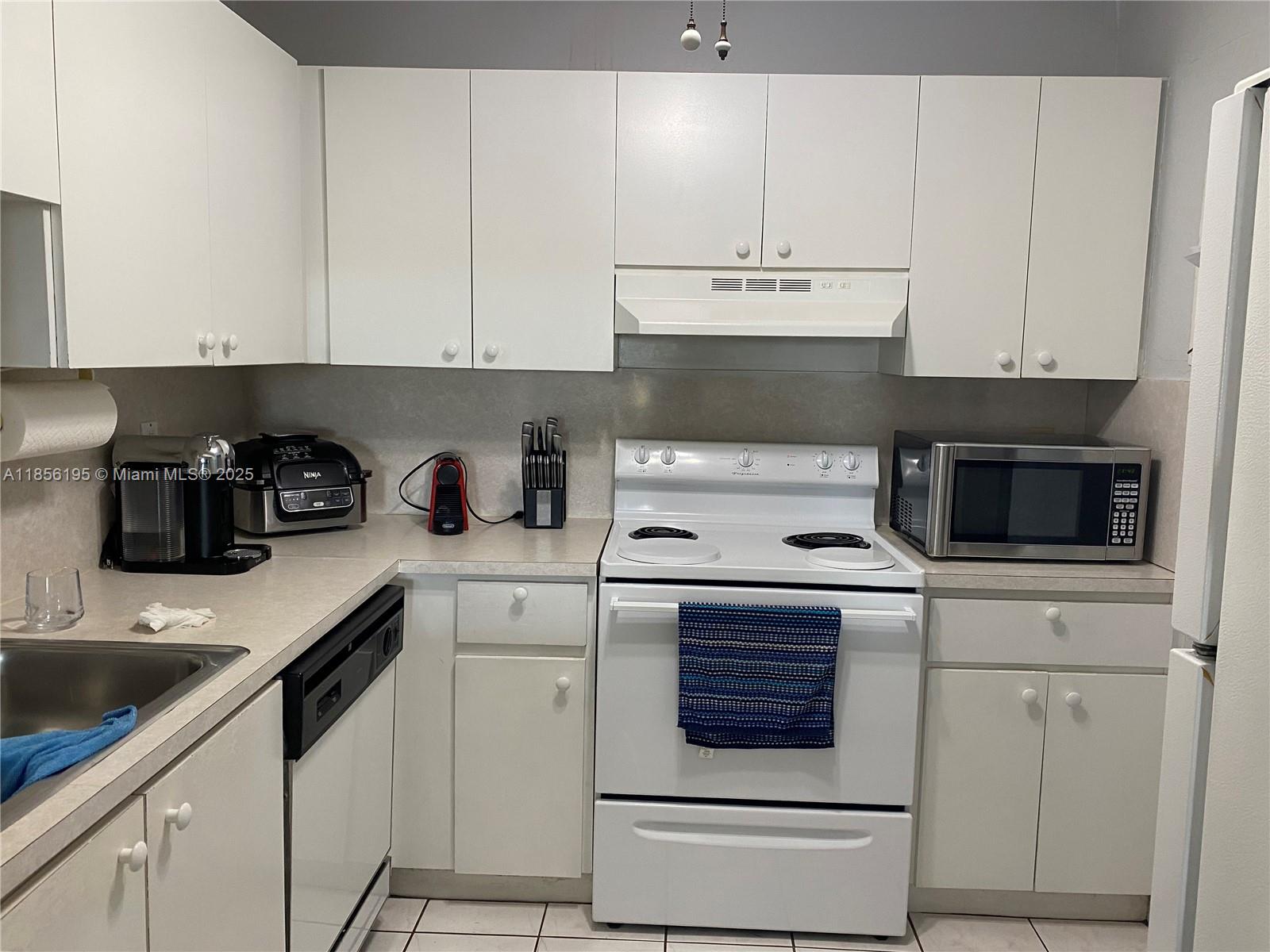 Property photo # 9
