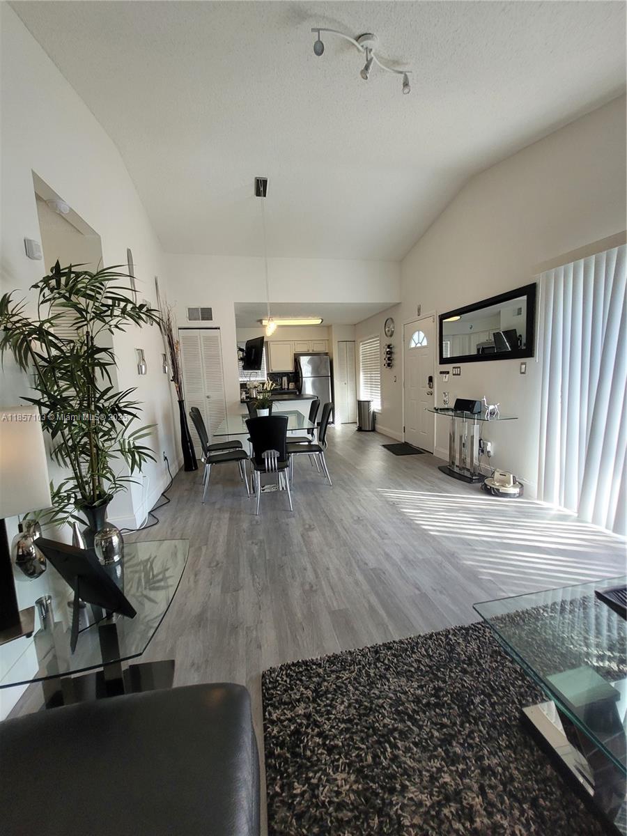 Property photo # 8
