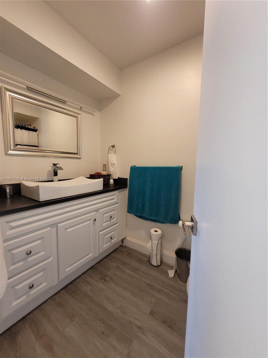 Property photo # 4