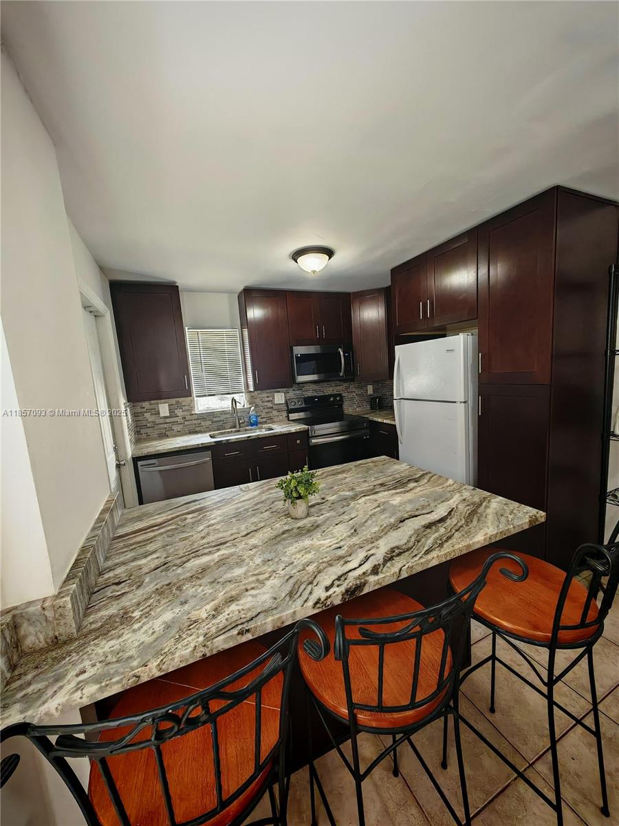 Property photo # 6