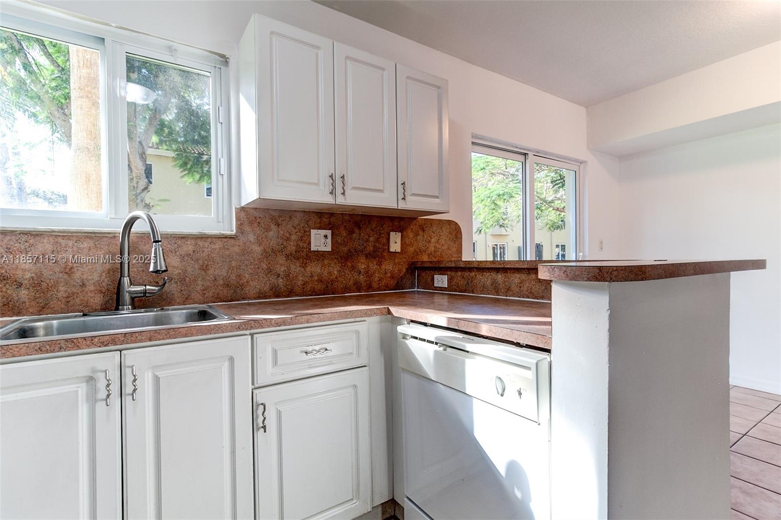 Property photo # 4