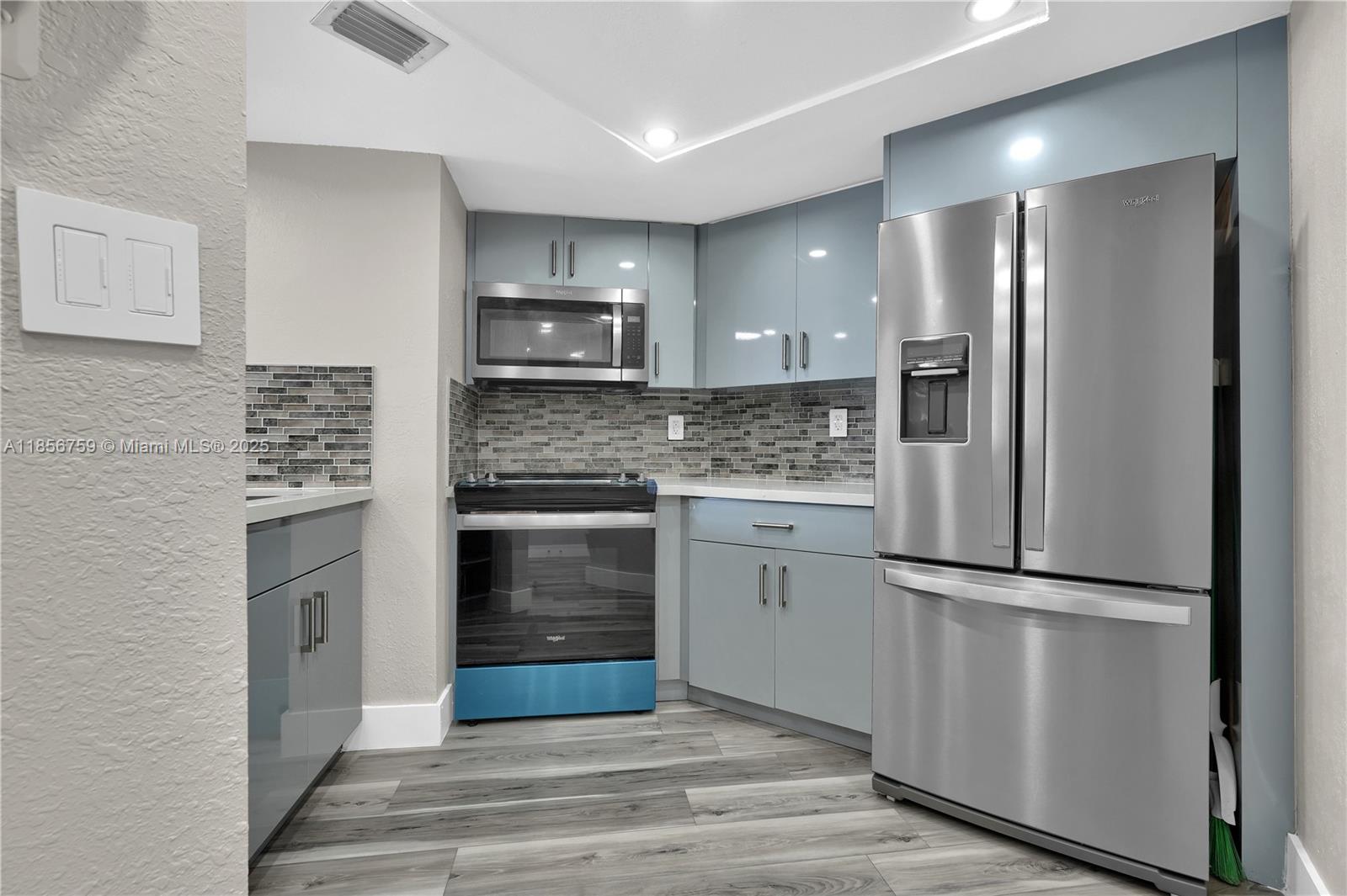 Property photo # 2