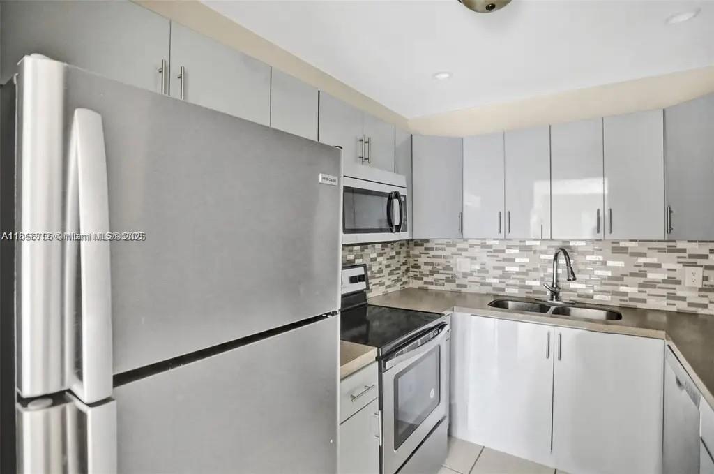 Property photo # 4
