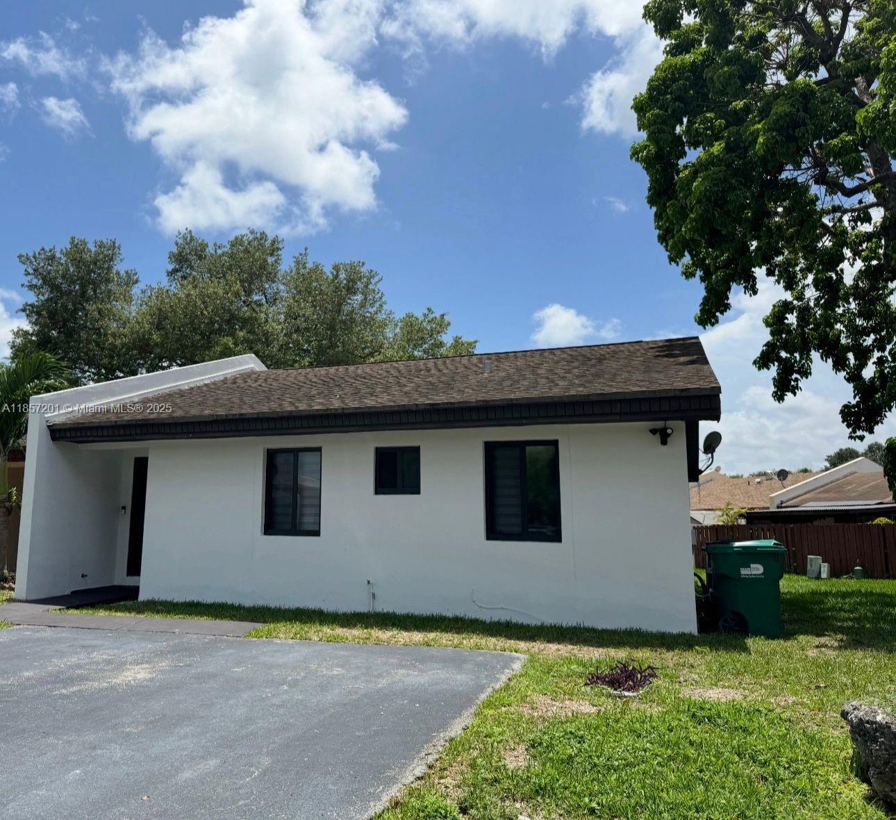 Property photo # 0