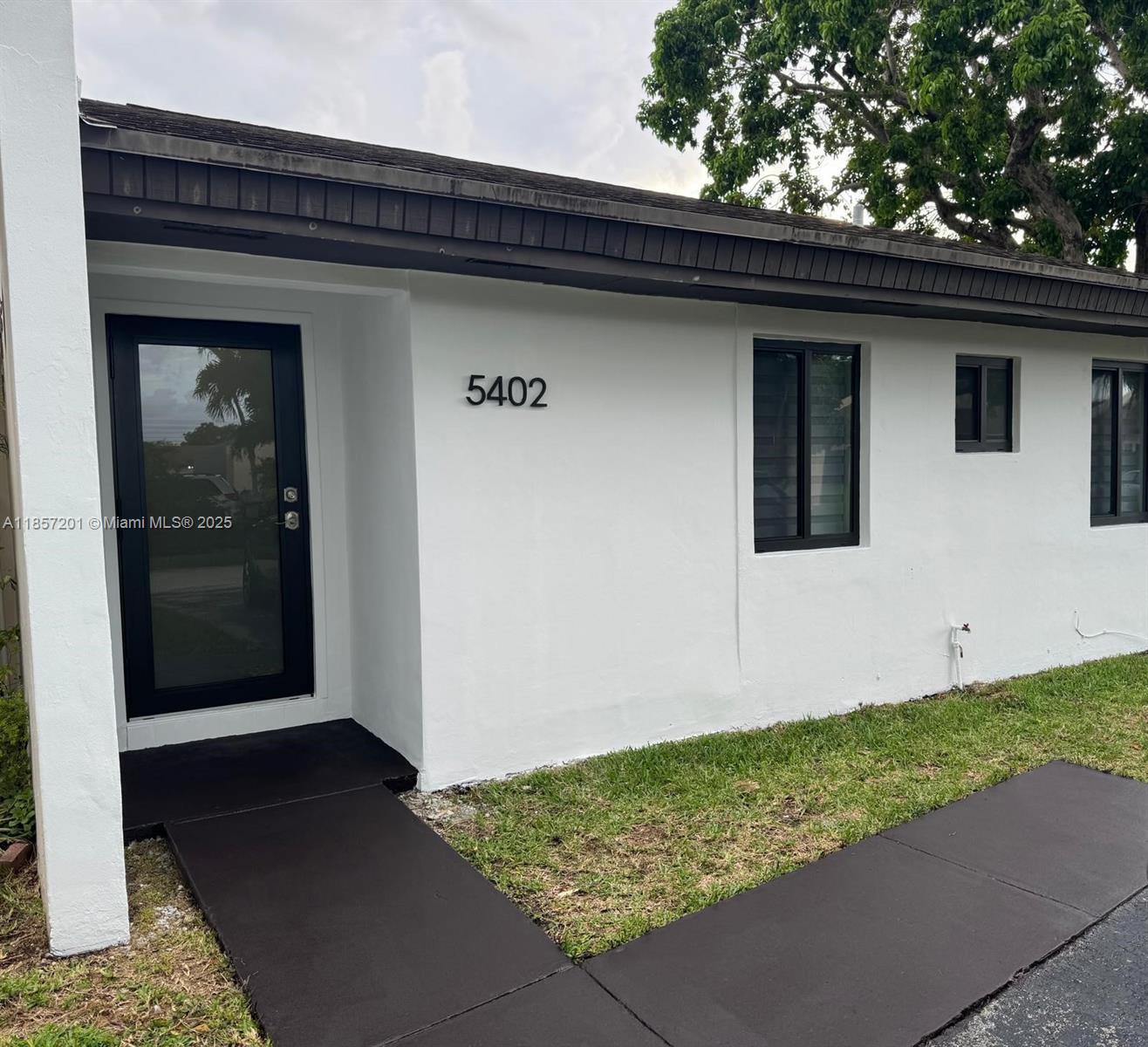 Property photo # 8
