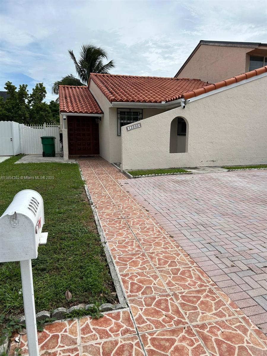 Property photo # 0