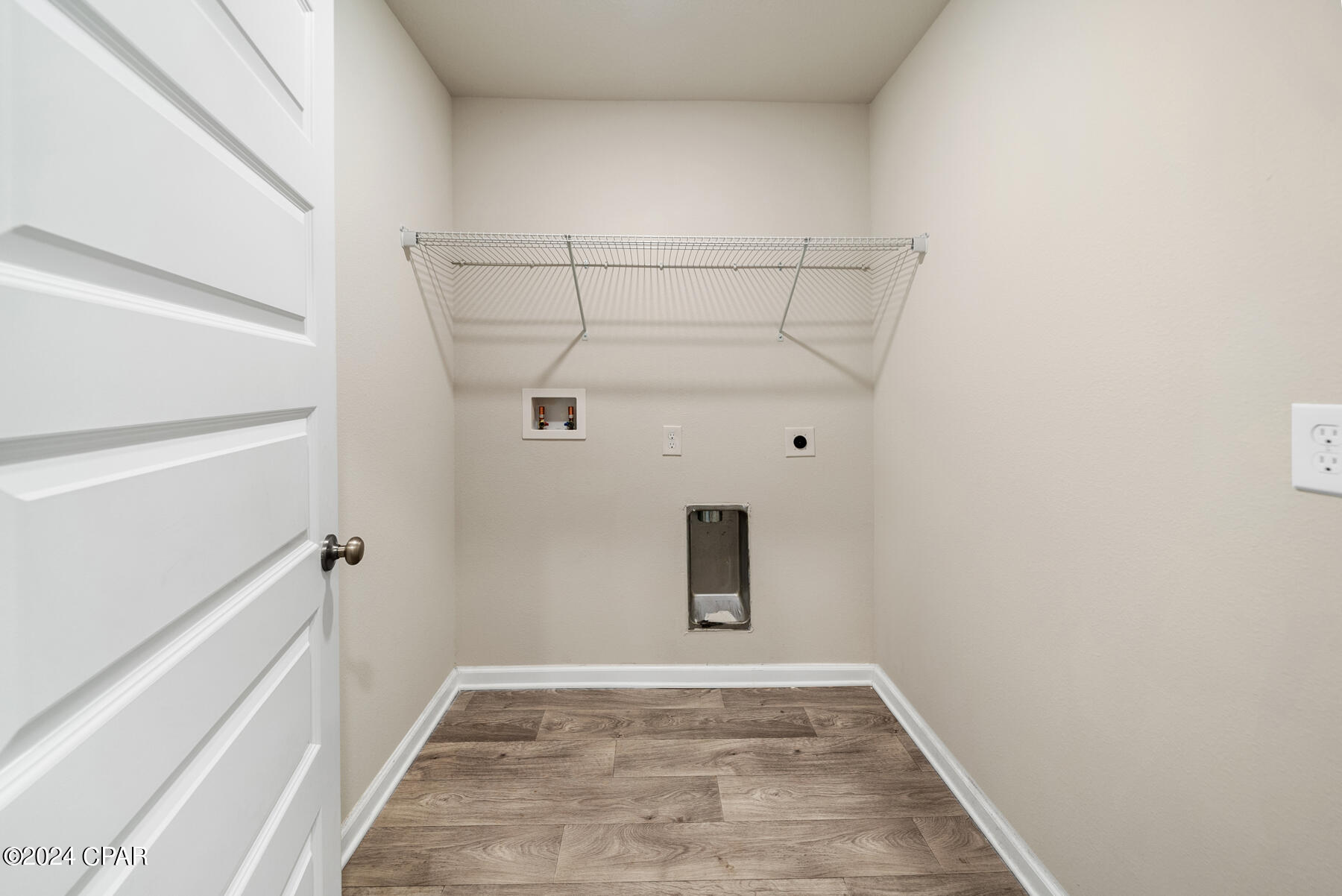 Image 12 For 5817 Viking Way