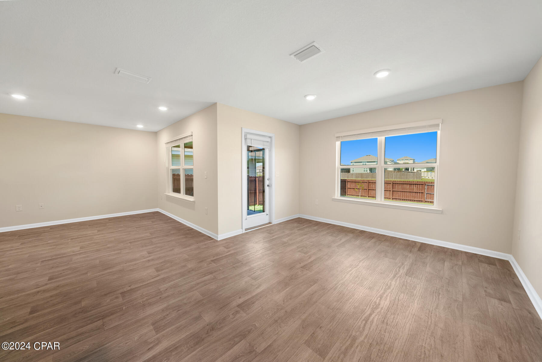 Image 6 For 5817 Viking Way