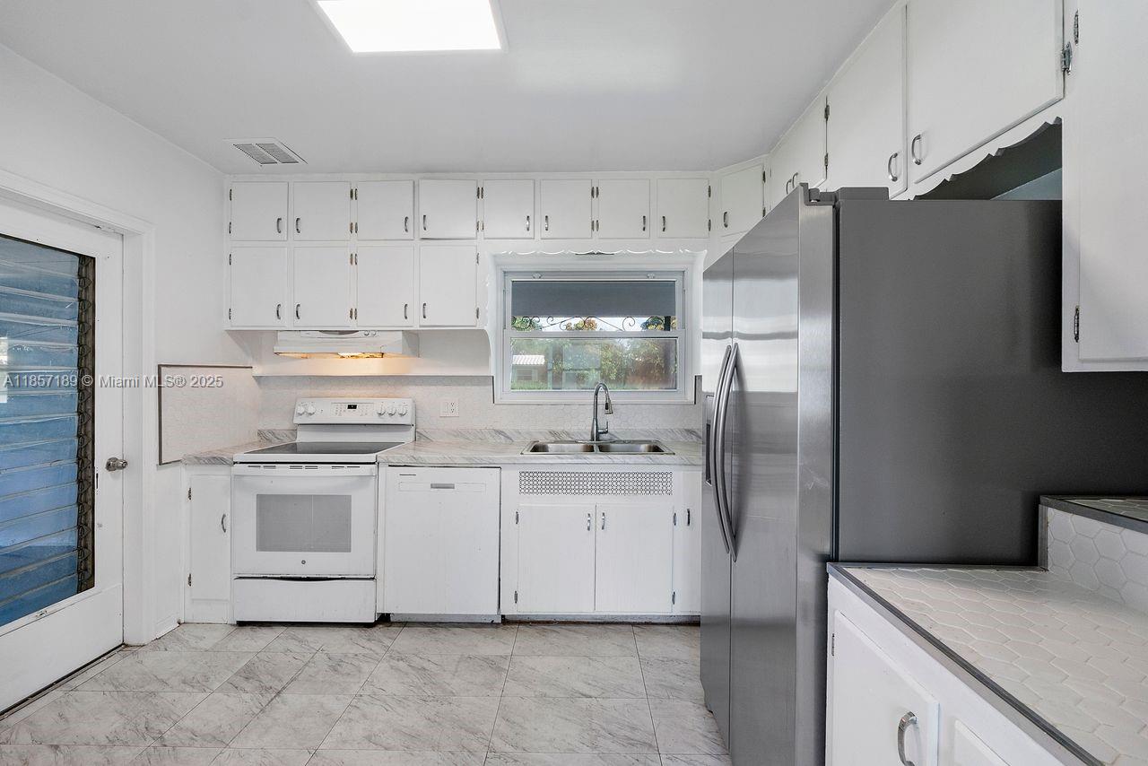 Property photo # 3