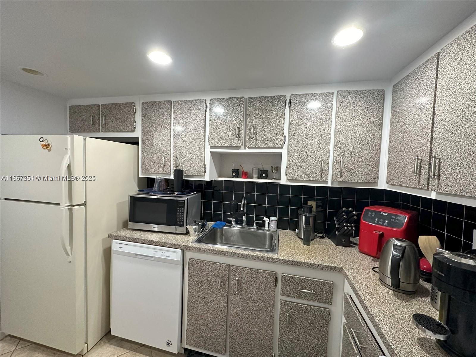 Property photo # 8