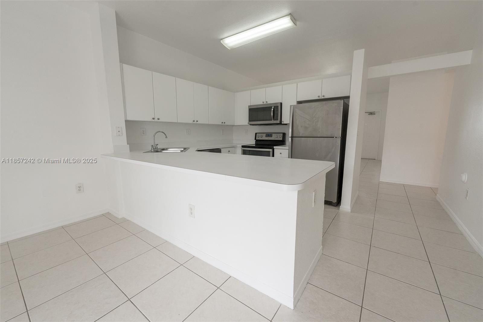 Property photo # 0