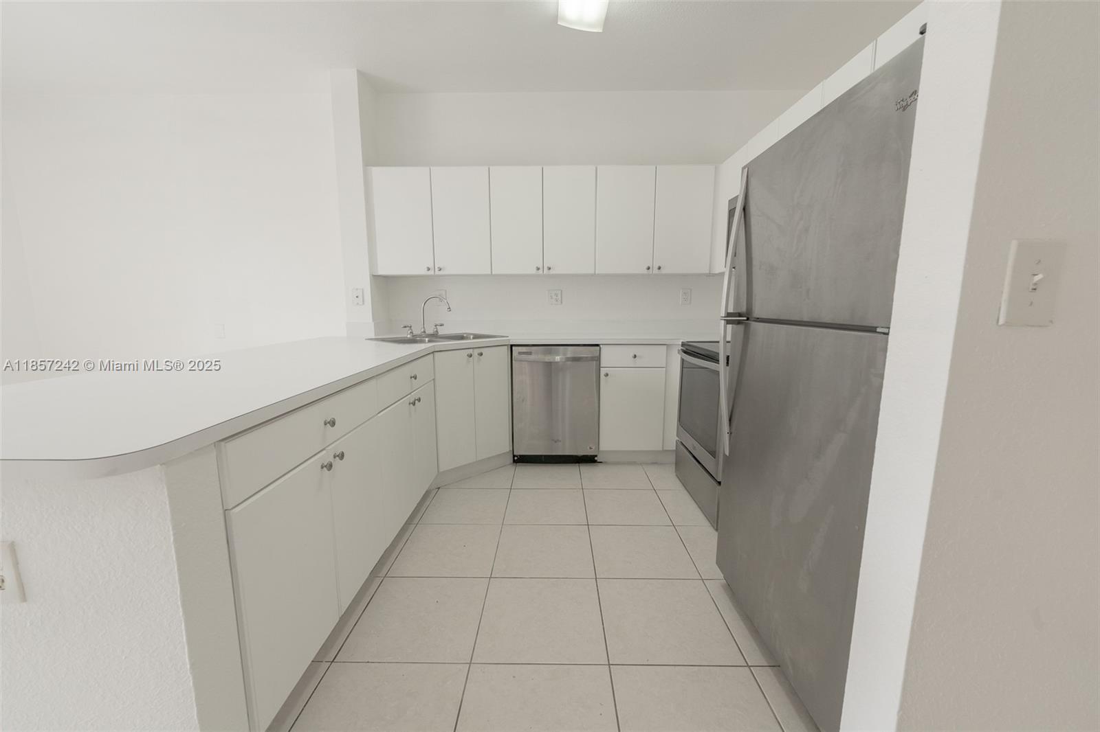 Property photo # 8