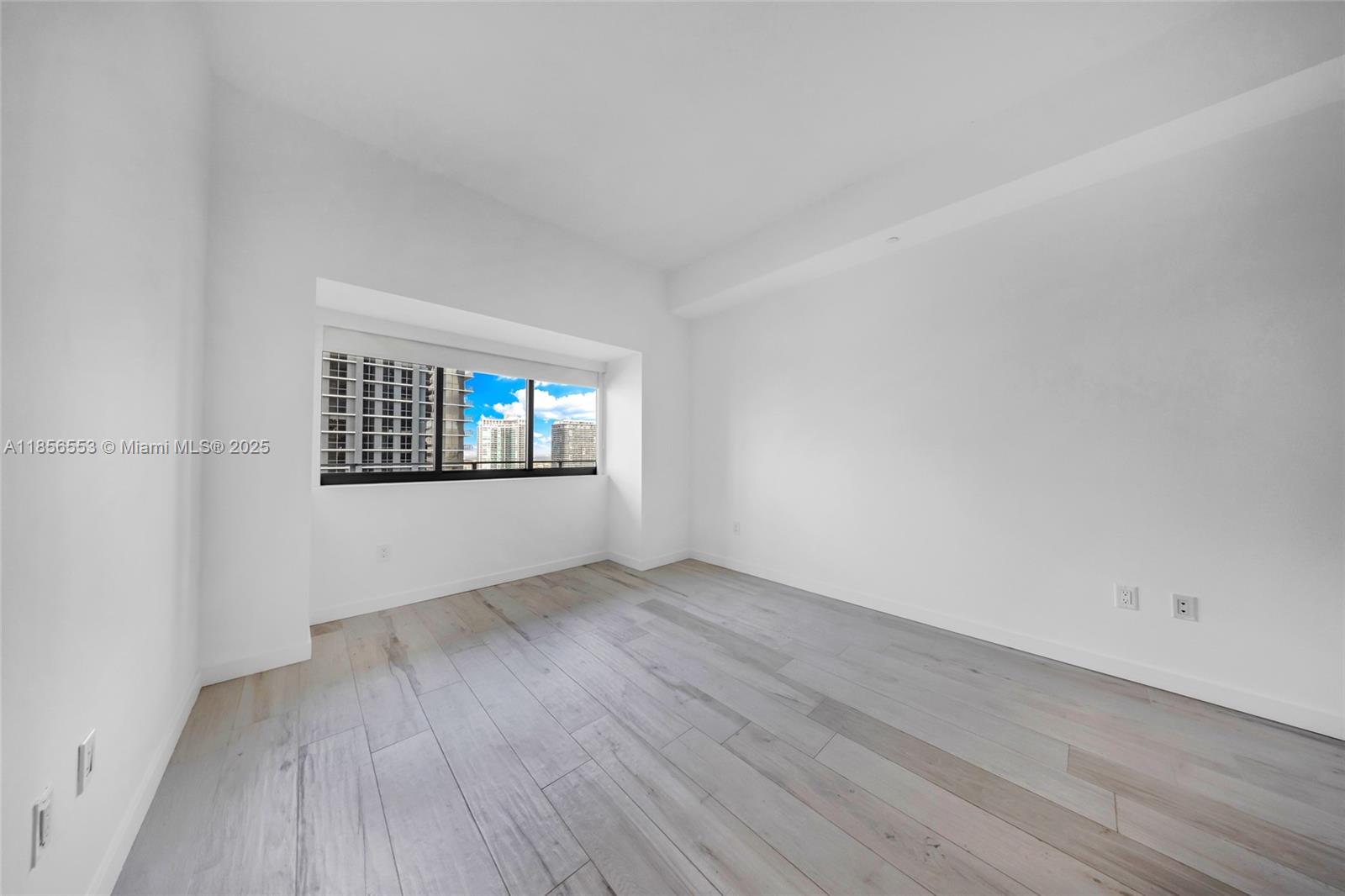 480 NE 31st St #2003, Miami FL 33137