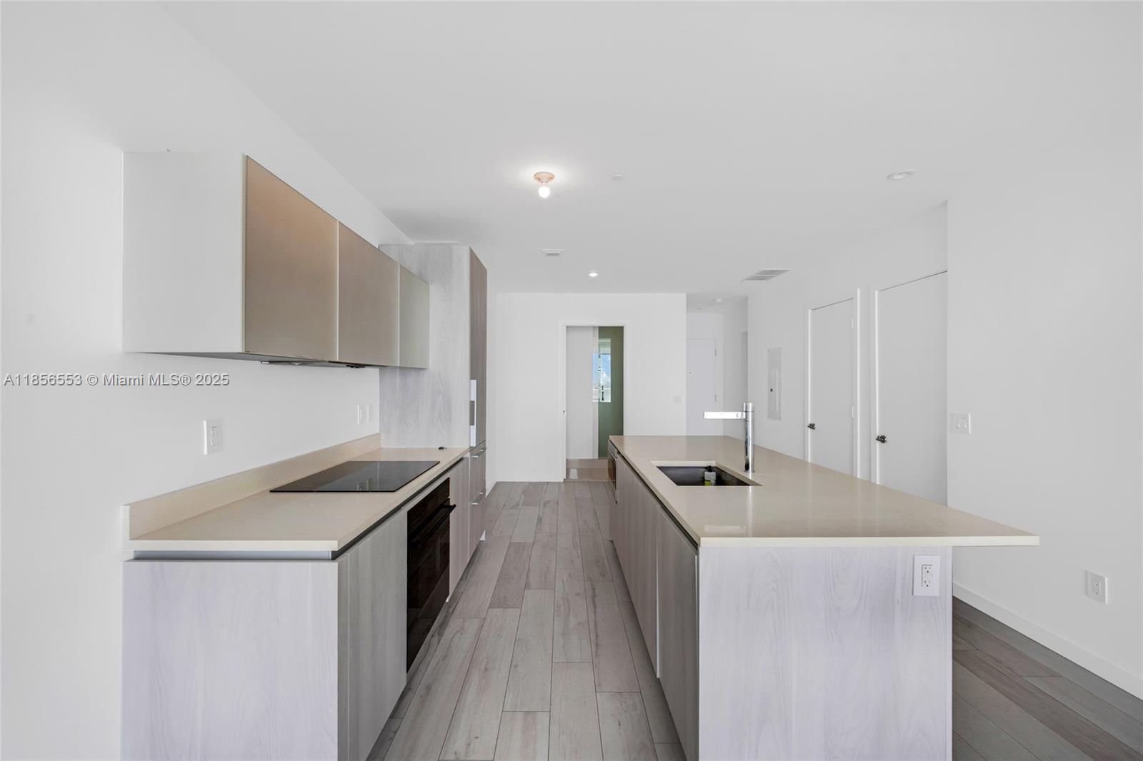Property photo # 9