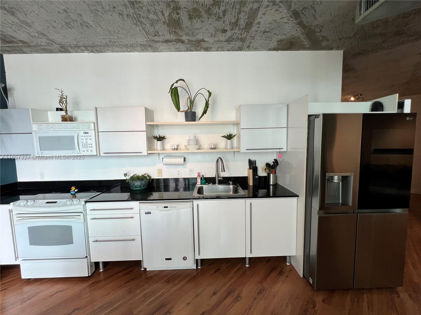 Property photo # 8
