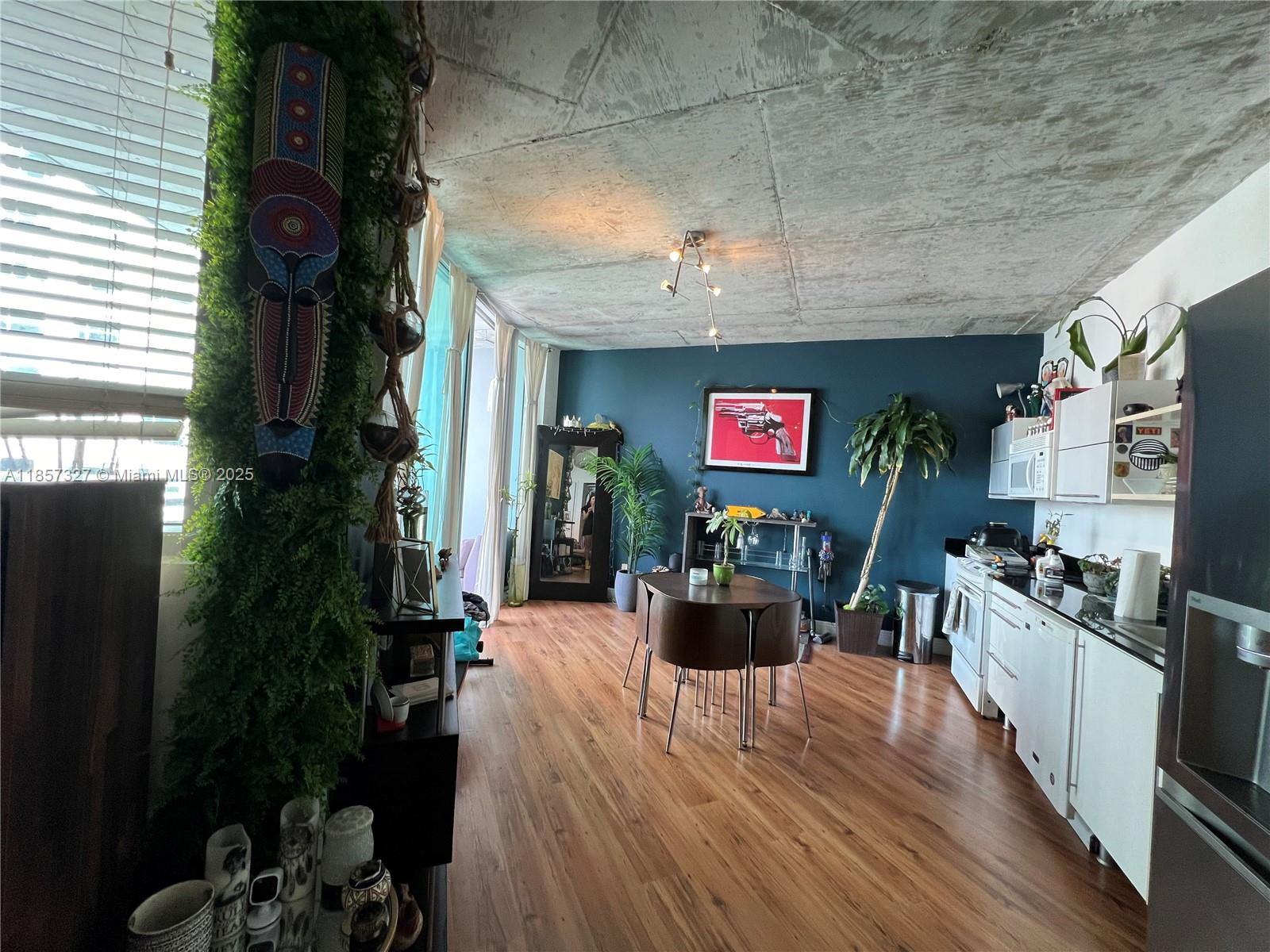 Property photo # 9