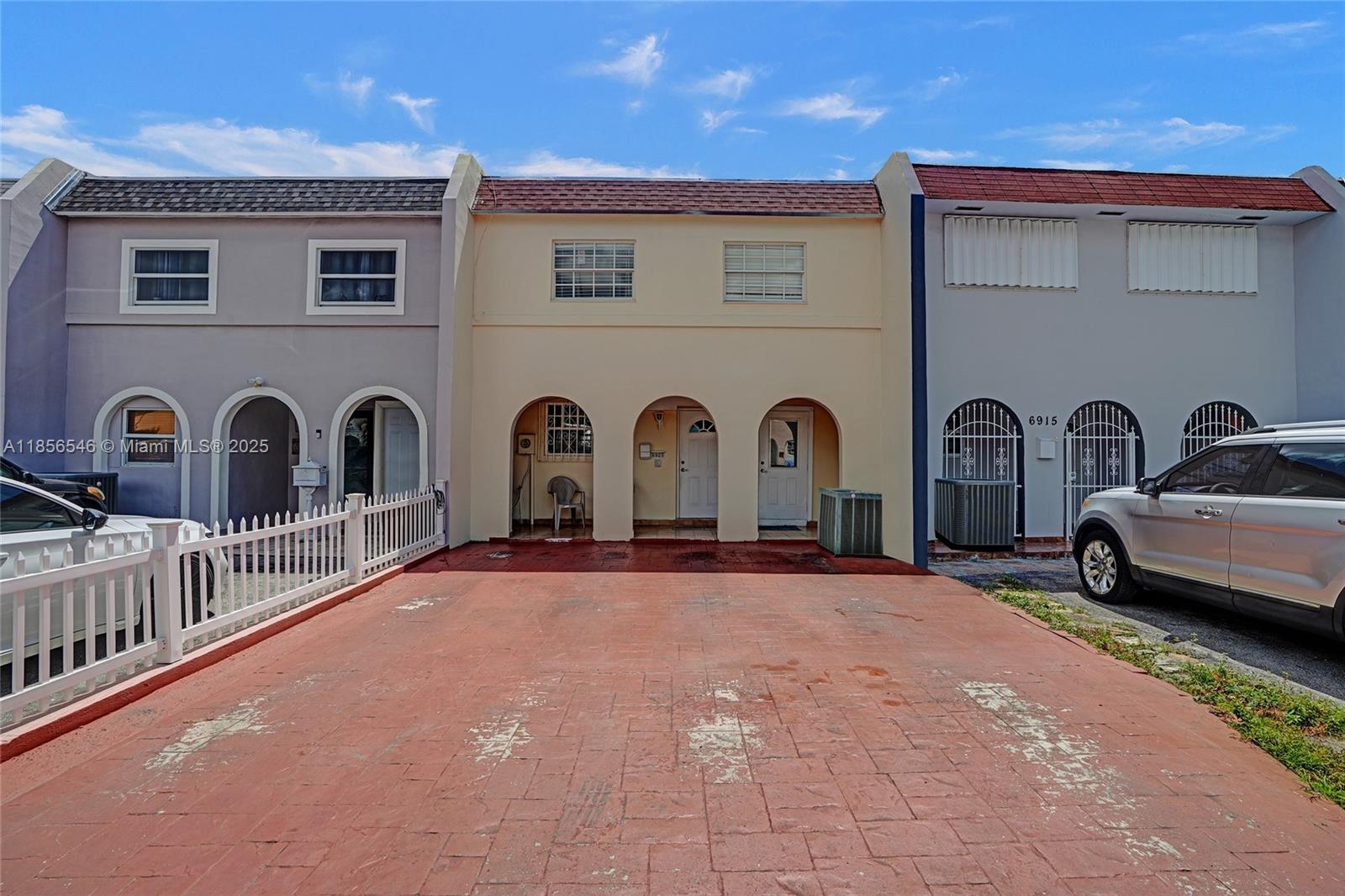 6925 3rd Ave Unit , Hialeah, Florida 33014