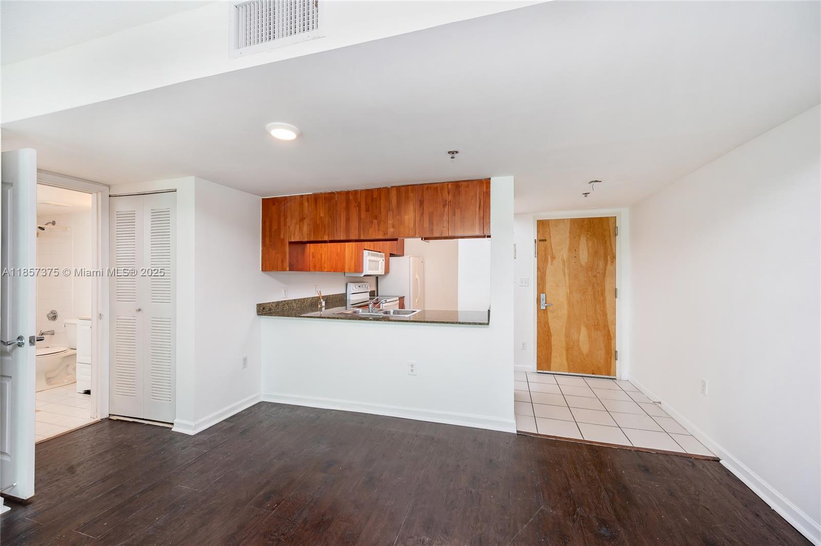 Property photo # 8