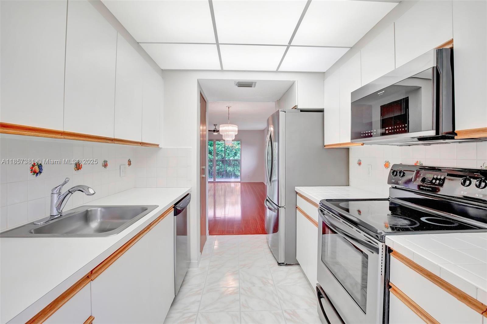 Property photo # 0