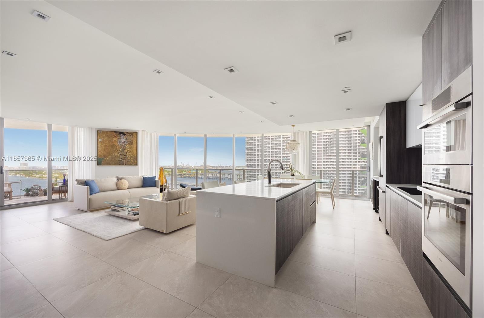 488 18th St Unit 1912, Miami, Florida 33132