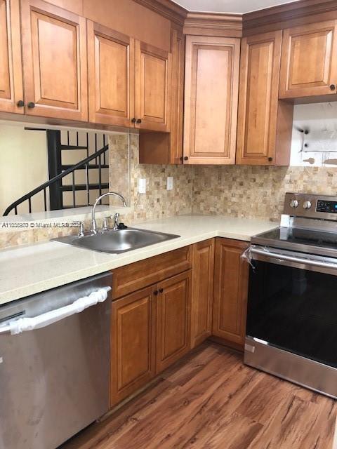 Property photo # 6