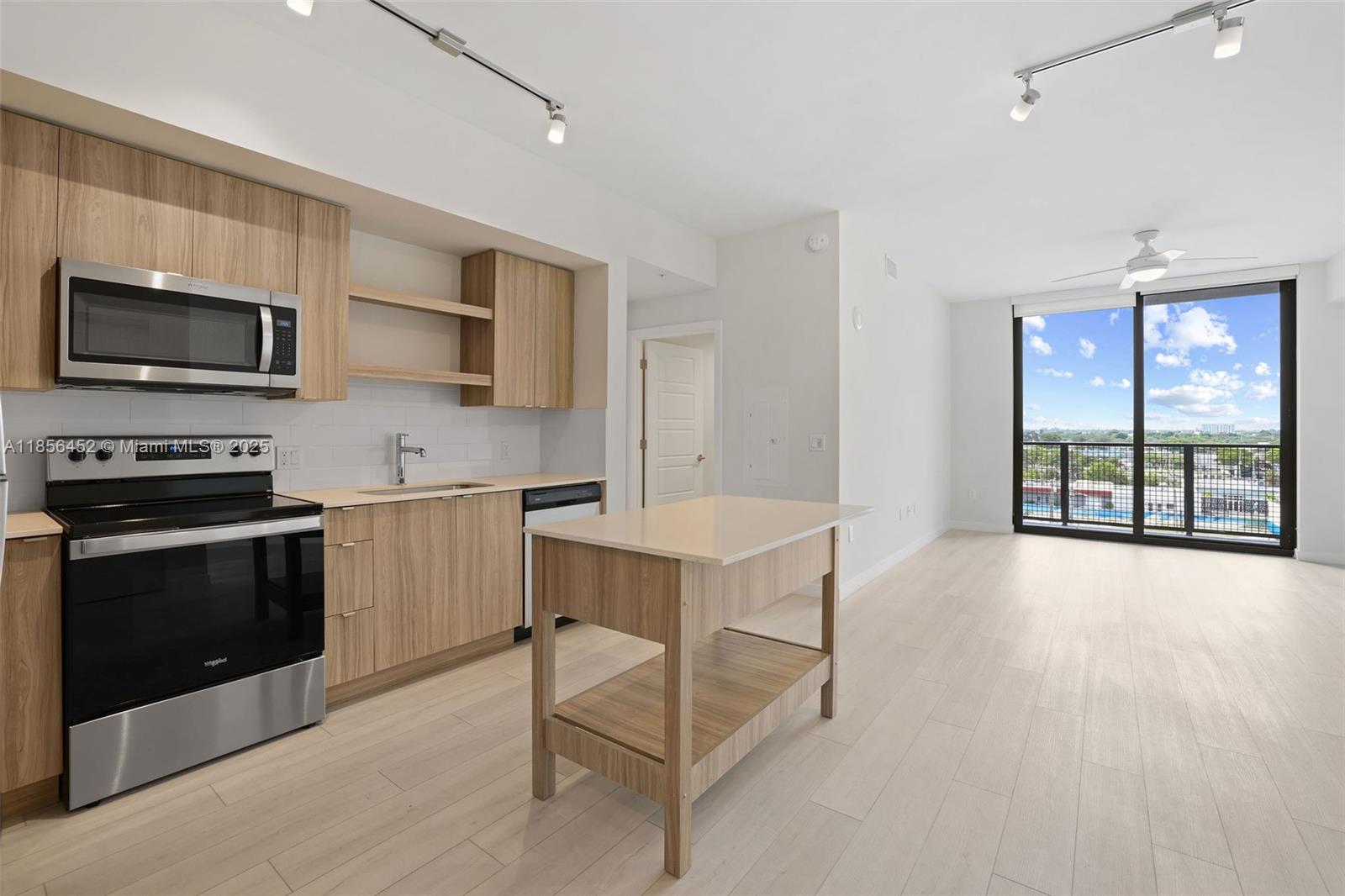 Property photo # 0