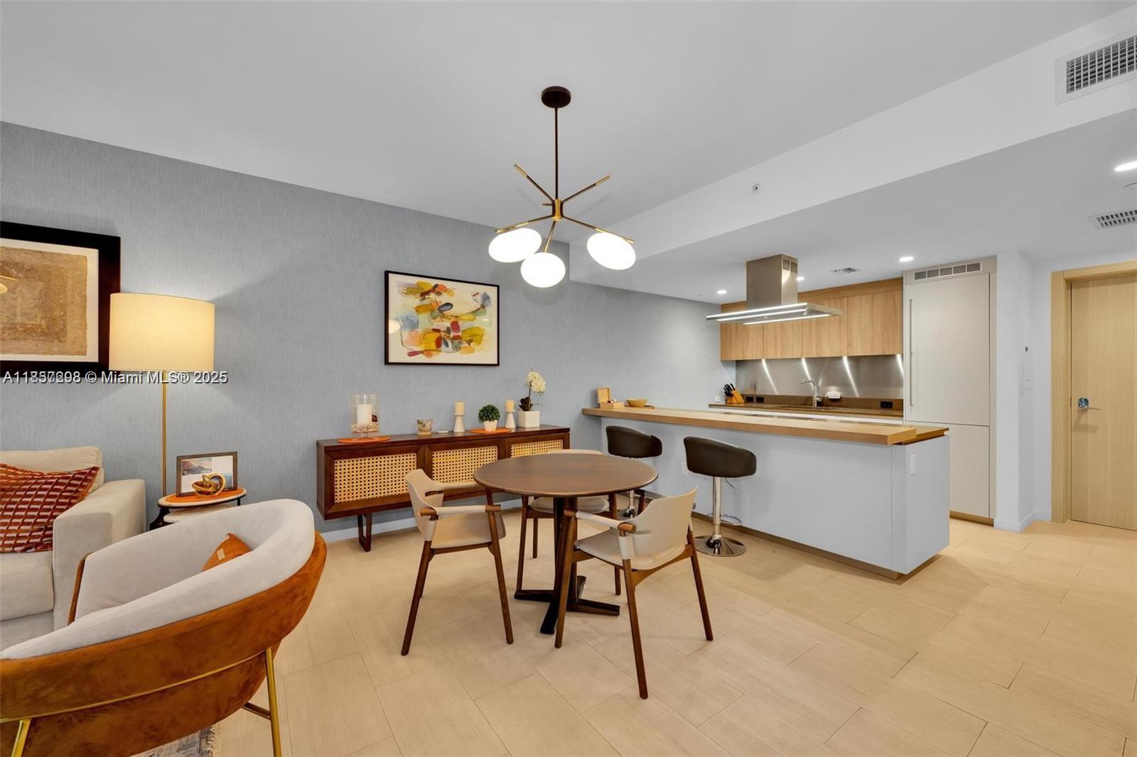 1000 Brickell Plz #3914, Miami FL 33131