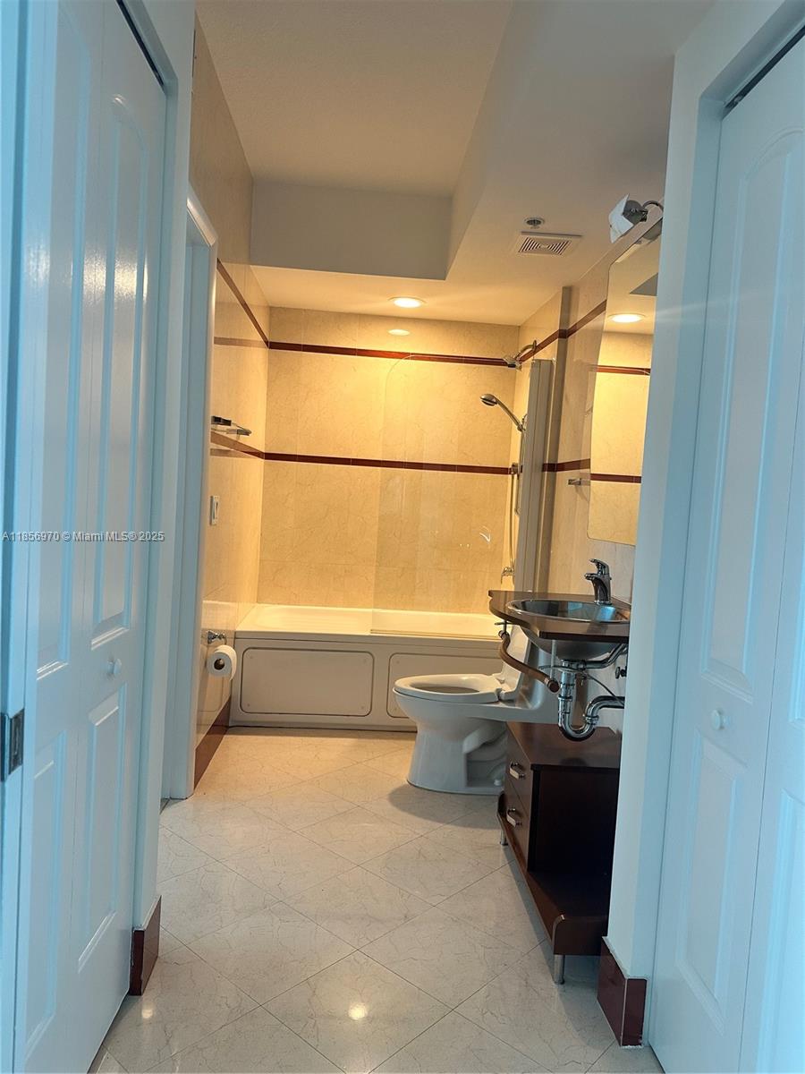 110 Washington Ave #1604, Miami Beach FL 33139
