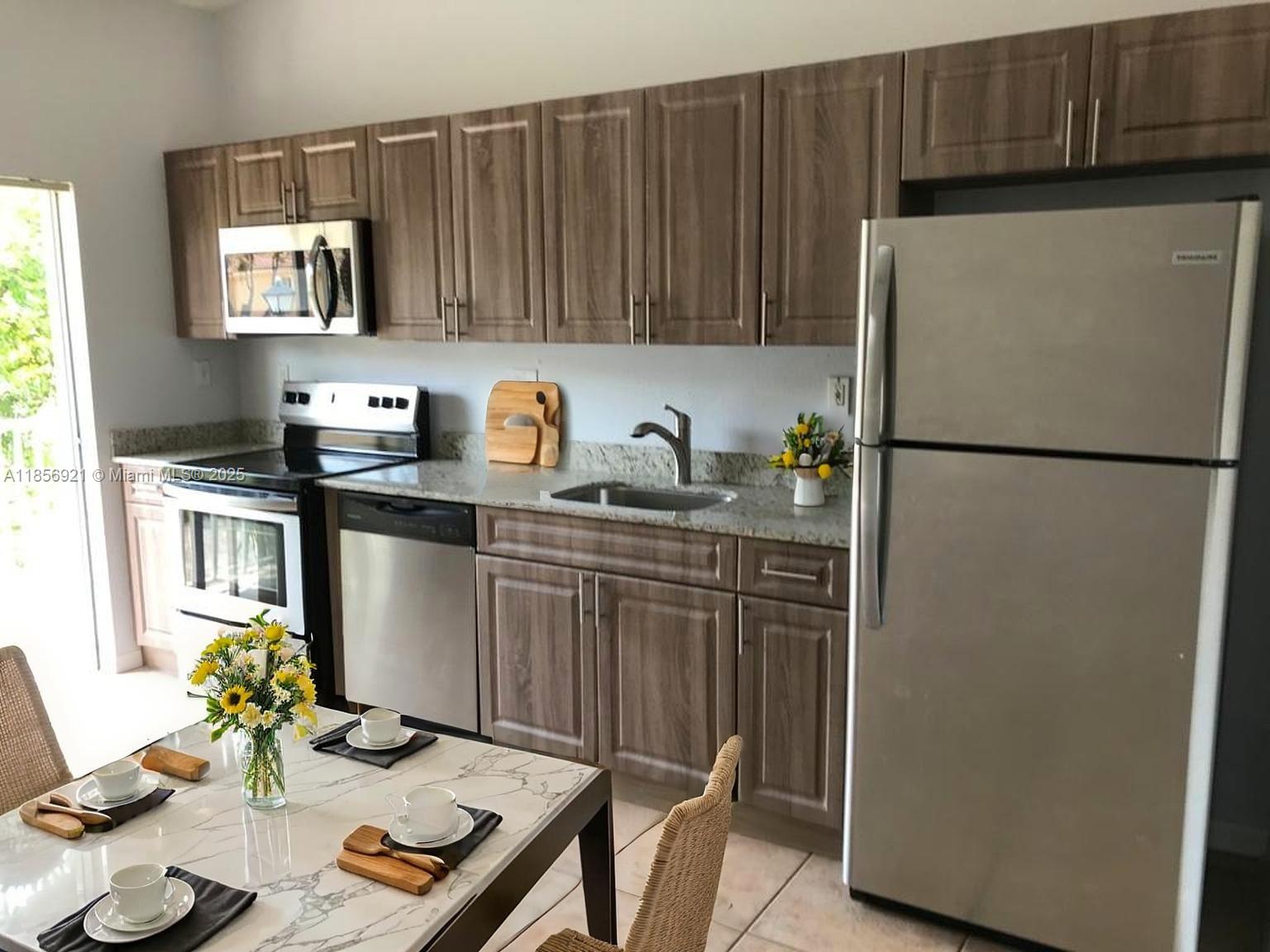 Property photo # 4