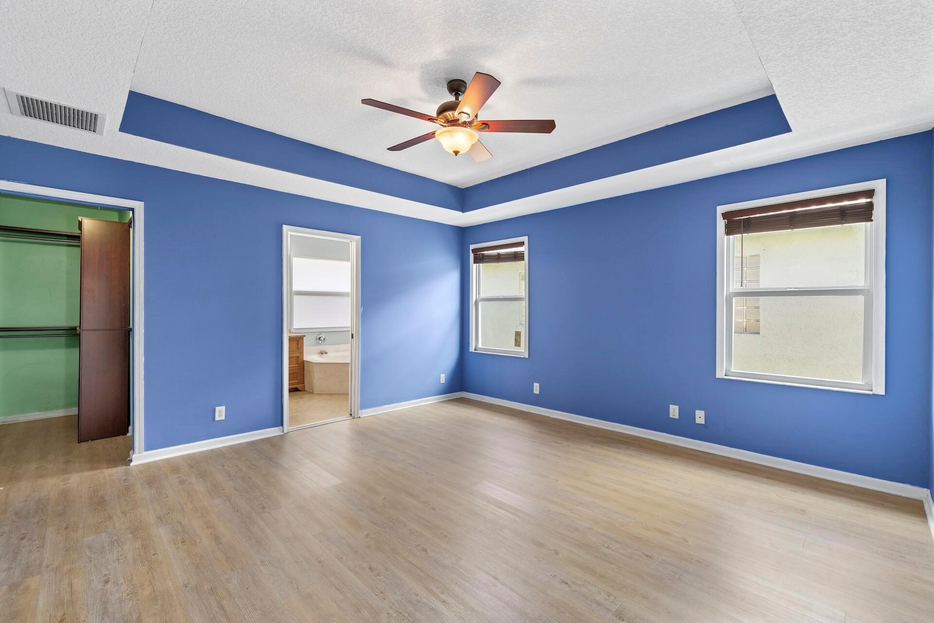 Photo 15 of home located at 6556 Adriatic Way, Greenacres FL
