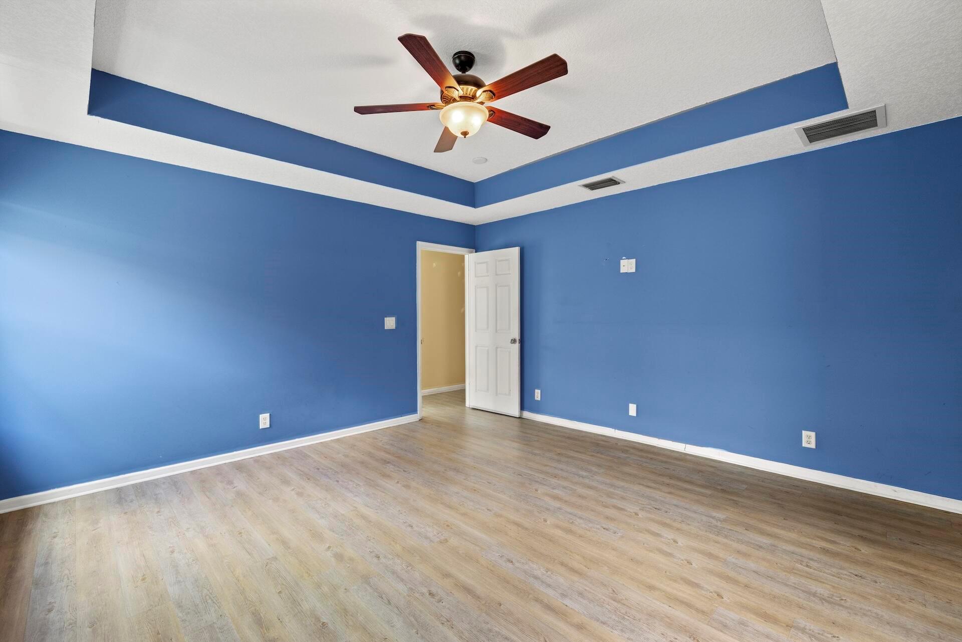 Photo 16 of home located at 6556 Adriatic Way, Greenacres FL
