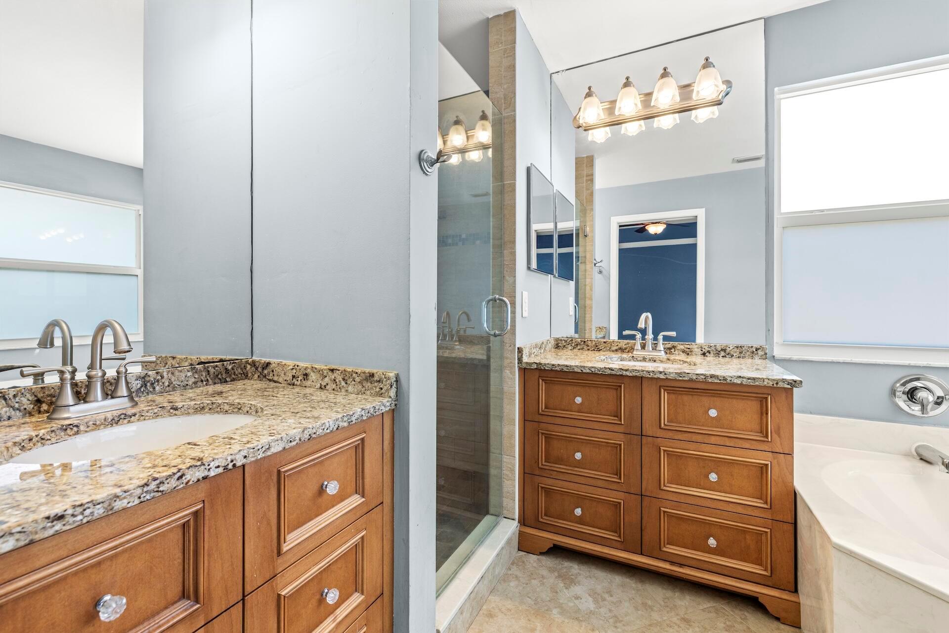 Photo 17 of home located at 6556 Adriatic Way, Greenacres FL