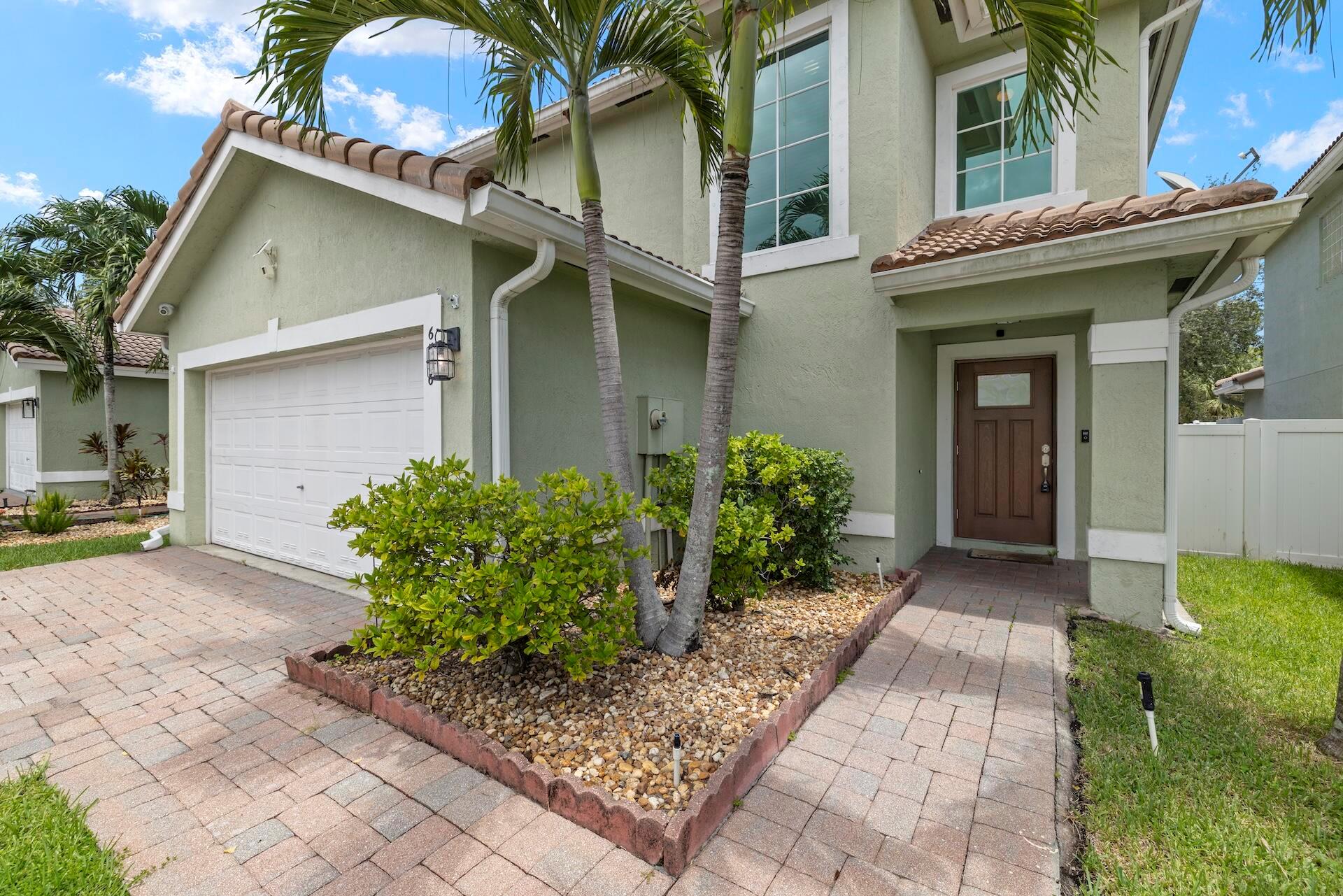 Photo 3 of home located at 6556 Adriatic Way, Greenacres FL