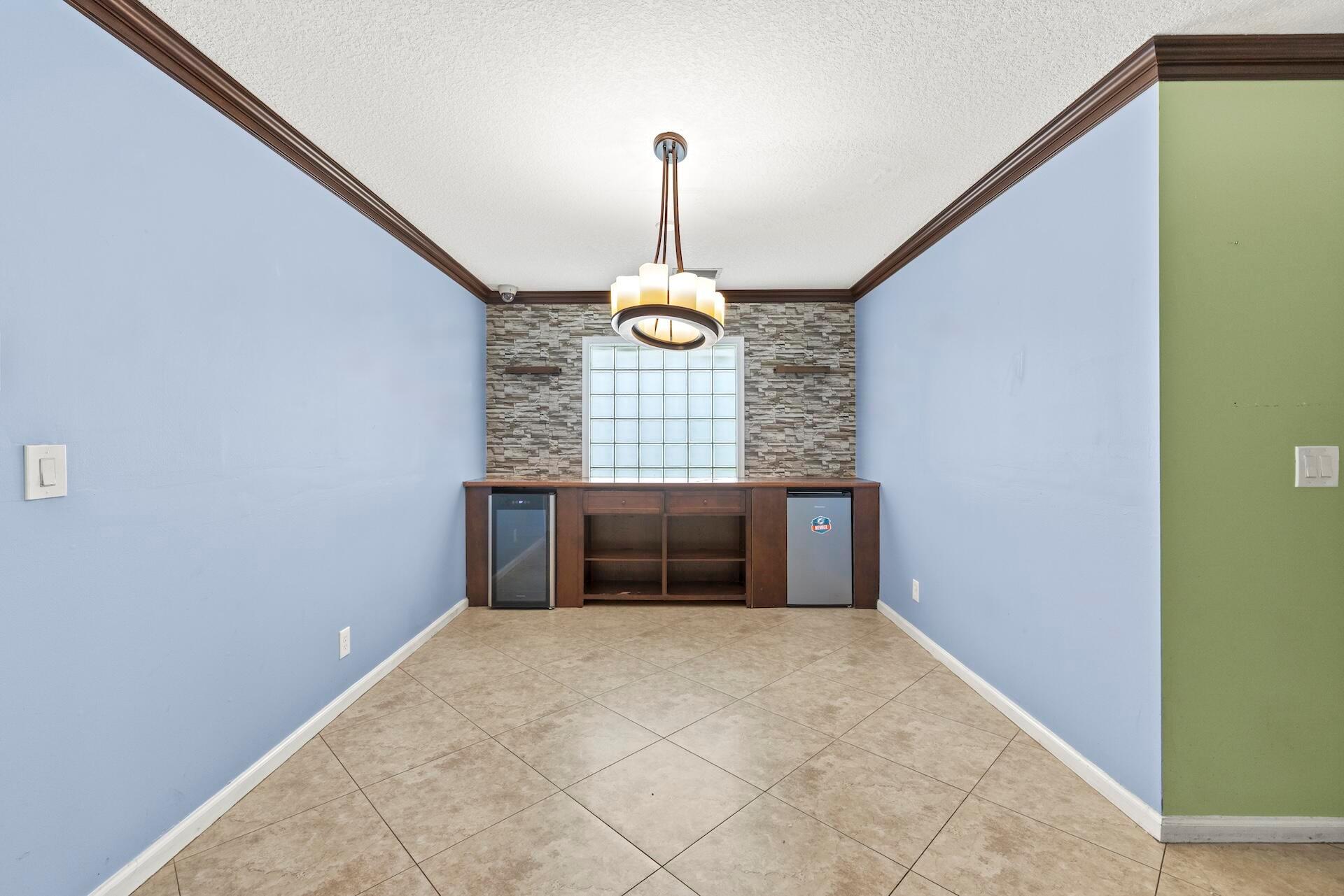 Photo 6 of home located at 6556 Adriatic Way, Greenacres FL