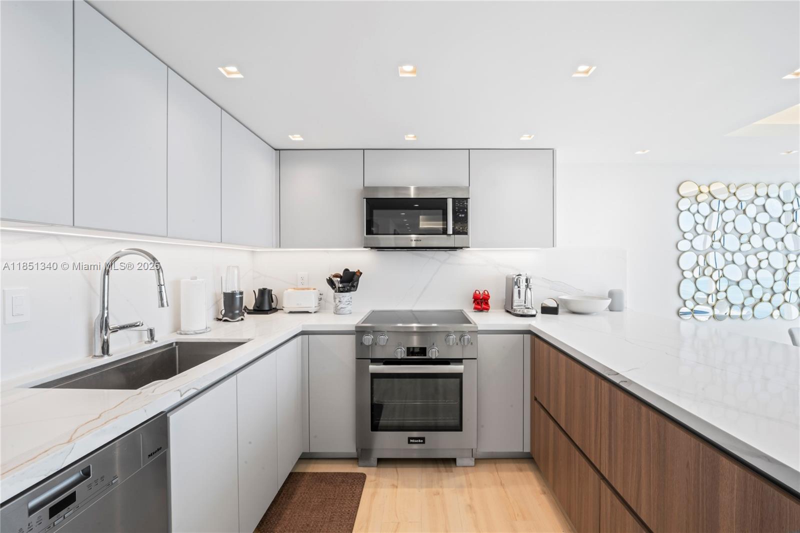 Property photo # 8