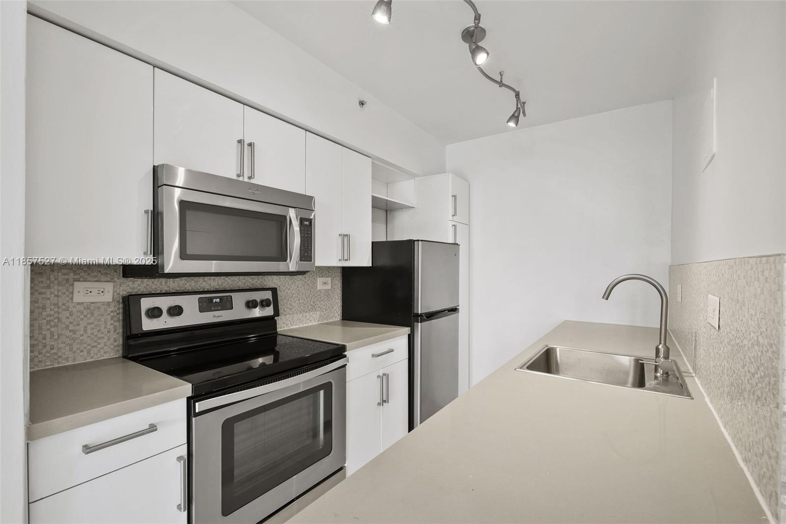 Property photo # 7