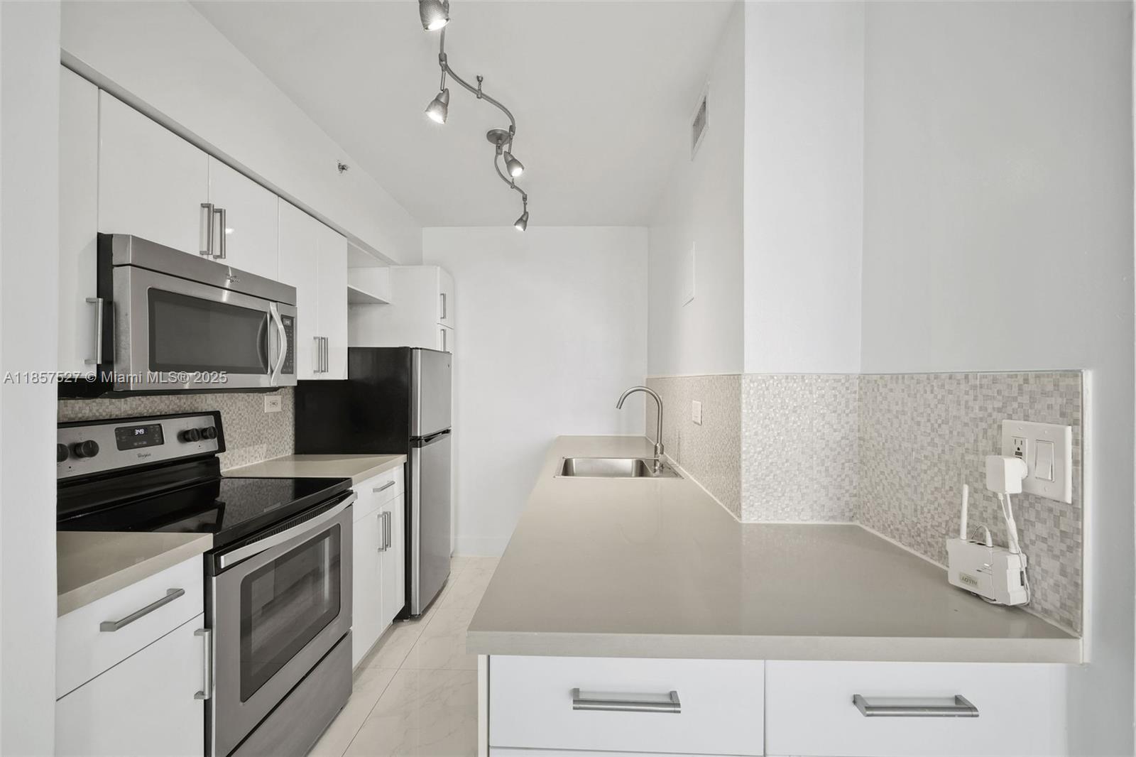 Property photo # 2