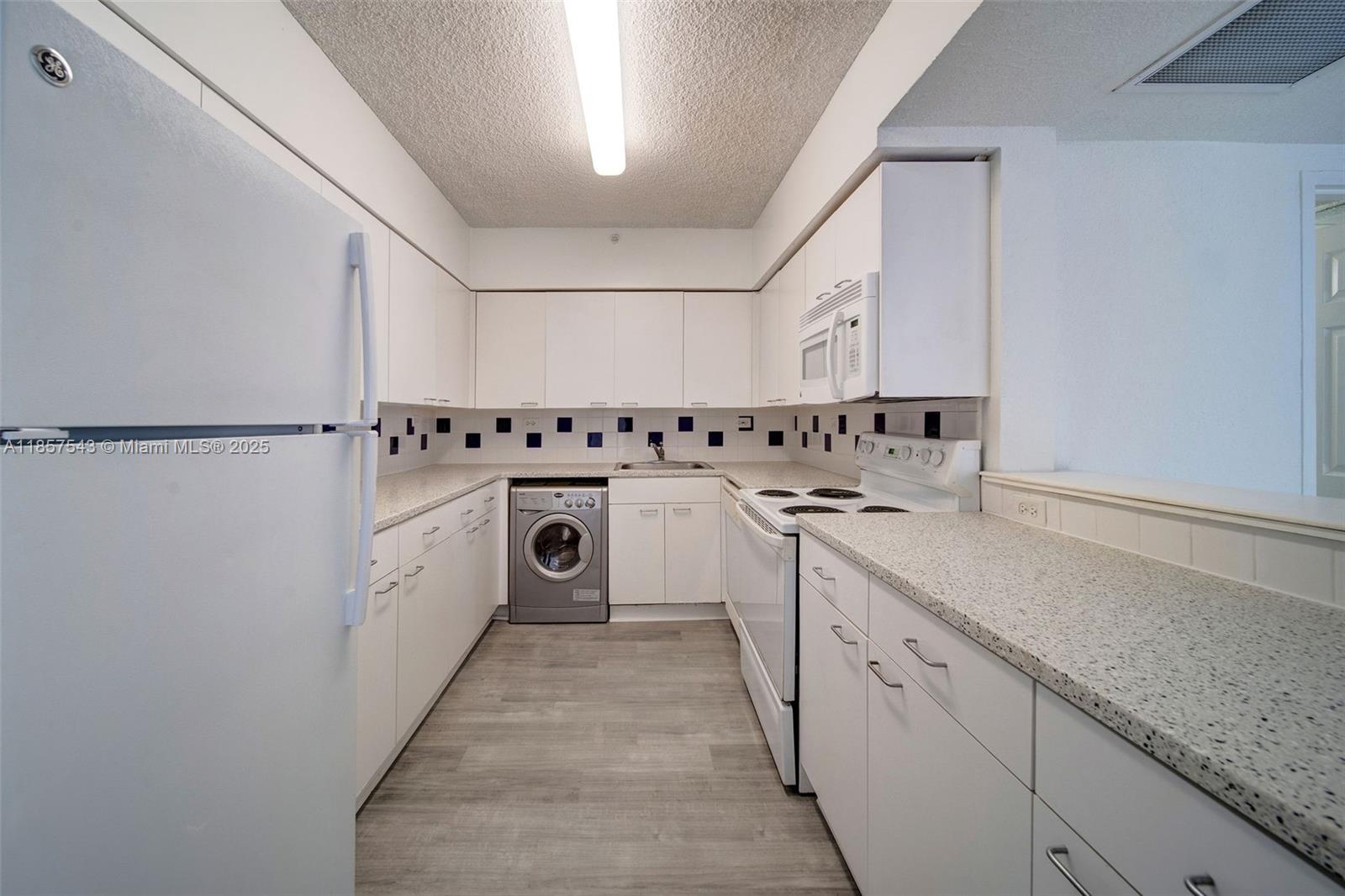 Property photo # 3